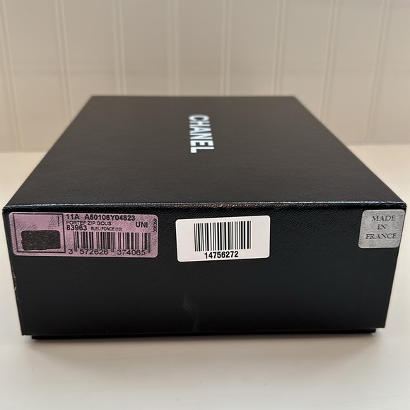 CHANEL Interlocking CC Logo Continental Wallet - Picture 7 of 7